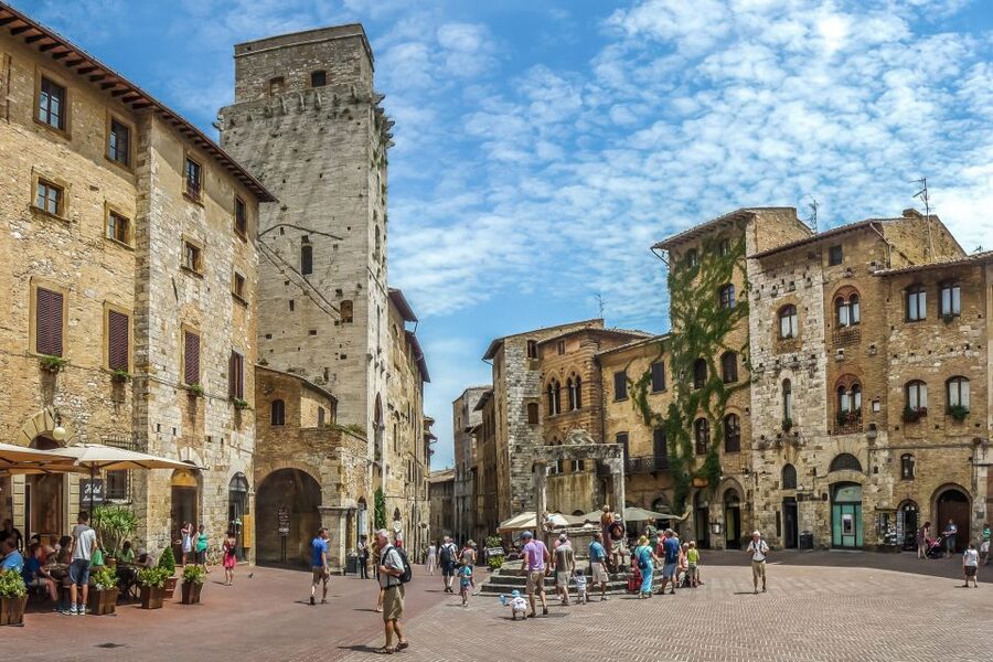 Florence: Siena San Gimignano Private Day Tour by Deluxe Car - The Gelato Stop: A Small Break That Changes the Rhythm
