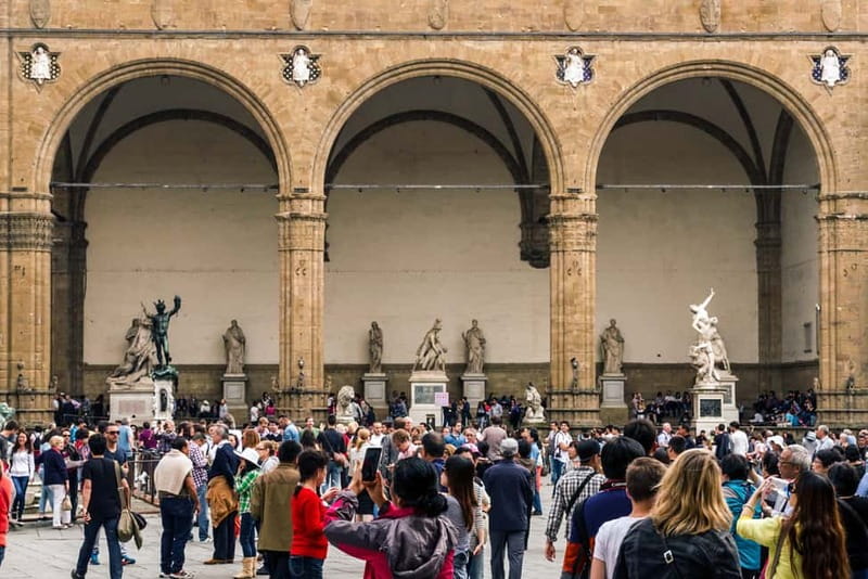 Florence: Skip-the-line David at the Accademia & Duomo Tour - Guide style can make or break a short tour