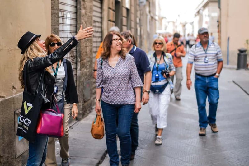 Florence: Skip-the-line David at the Accademia & Duomo Tour - The Renaissance street loop: Piazza della Signoria to Ponte Vecchio (and Il Porcellino)