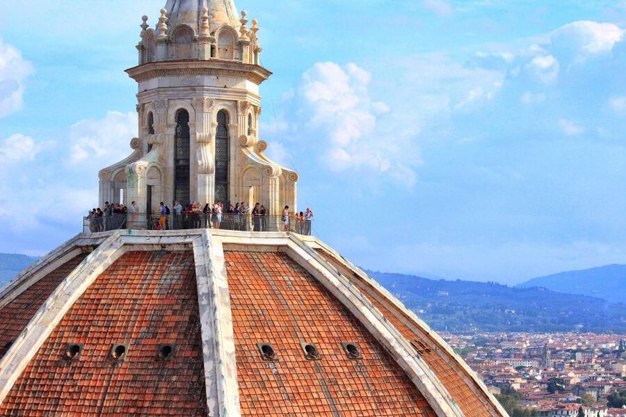 Florence: Skip-the-Line Duomo Guided Tour and Rooftop Dome - Quick Cathedral time: guided entry plus interior details you can’t easily find alone