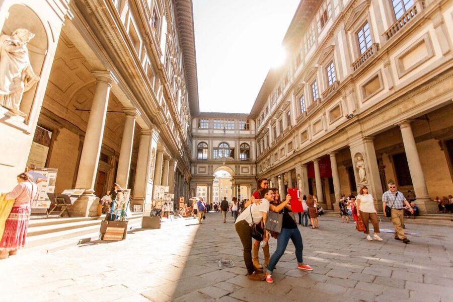 Florence: Skip-the-Line Uffizi Gallery Small Group Tour - Skip the Line and Actually See the Art
