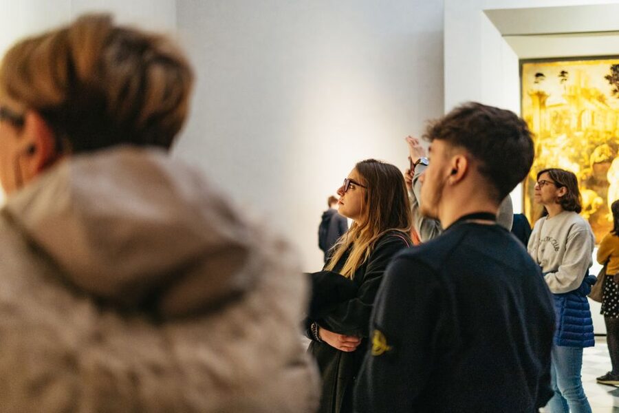 Florence: Skip-the-Line Uffizi Small Group Tour - Meeting at Via de’ Martelli: start where Florence crowds feel far away