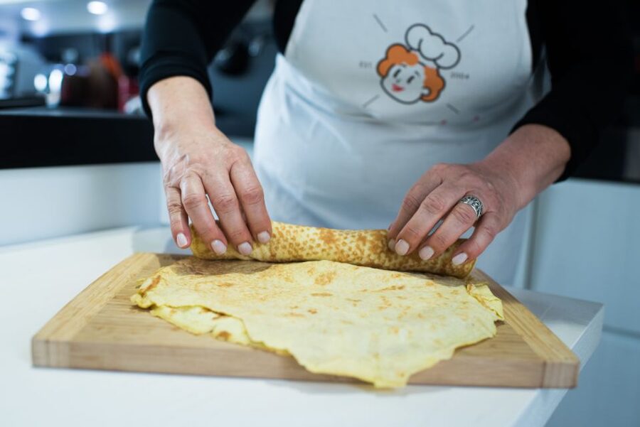 Florence: Small Group Cooking Class at a Local's Home - How the 3 Hours Usually Flow, From Workstations to Dinner