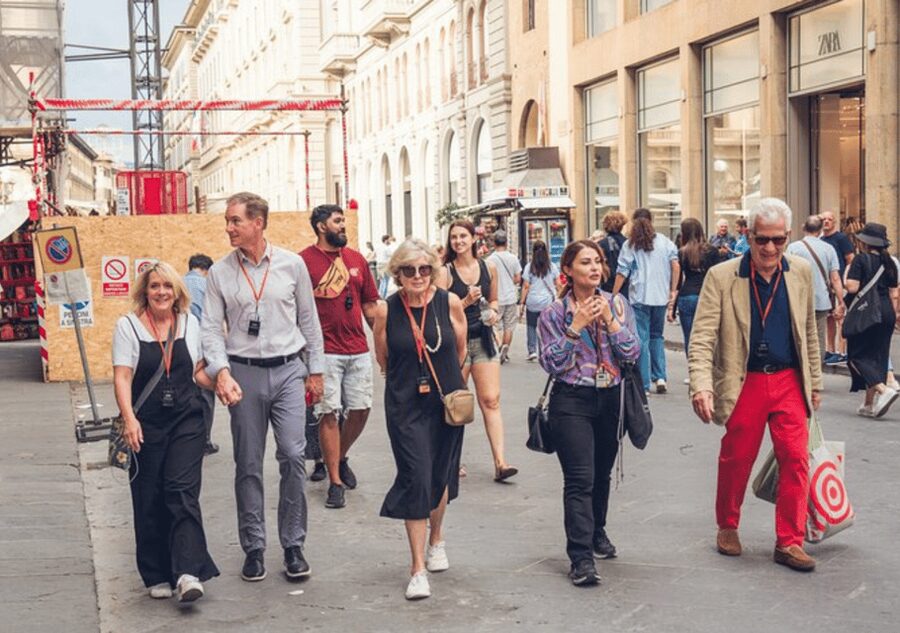 Florence: Small Group Guided Walking Tour - Ponte Vecchio Over the Old Bridge, With Shops and River Stories
