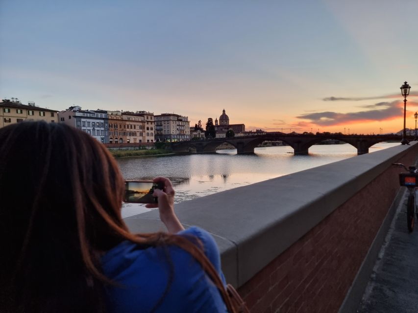 Florence: Smartphone self guided Tour - Nuovo Teatro dell’Opera delle Cascine: closing the loop with modern Florence