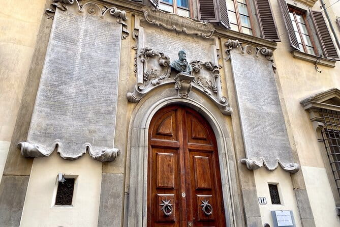 Florence: Street Food Tour and Sightseeing with Local Expert Guide in 2.5 hours - Mercato Centrale Stop: Lunch, Market Browsing, and Real Florence Food Rhythm