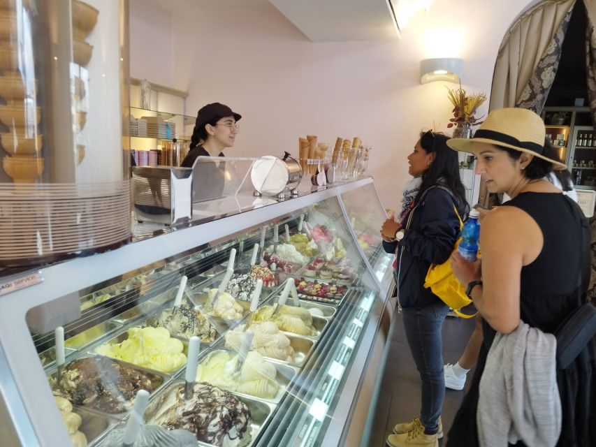 Florence: Street Food Walking Tour with Wine - Small-group pacing: why it feels relaxed instead of rushed
