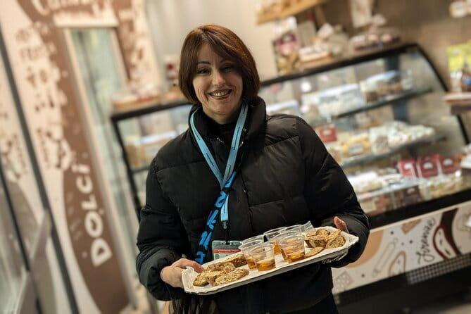 Florence Street Food Walking Tour with wine in Duomo Area - Why the price makes sense for this particular route