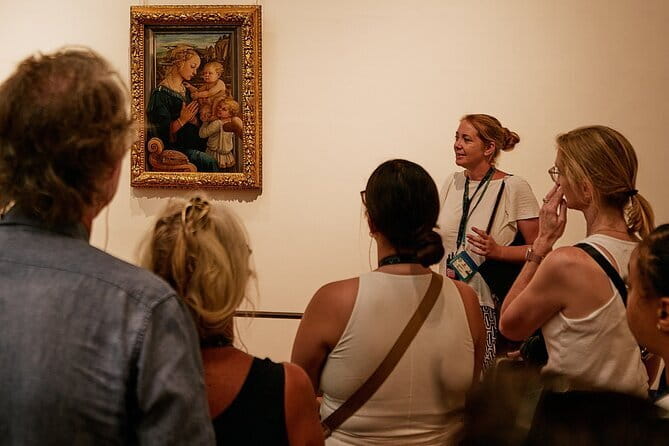 Florence Super Saver: Combined Accademia Gallery and Uffizi Tour - Earphones and group size: how hearing (and moving) affects your art time