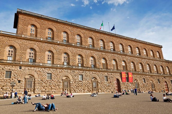 Florence: The curious Oltrarno, Self-Guided Audio tour - Stop 3: Ponte alla Carraia, the five-arch link back across the Arno