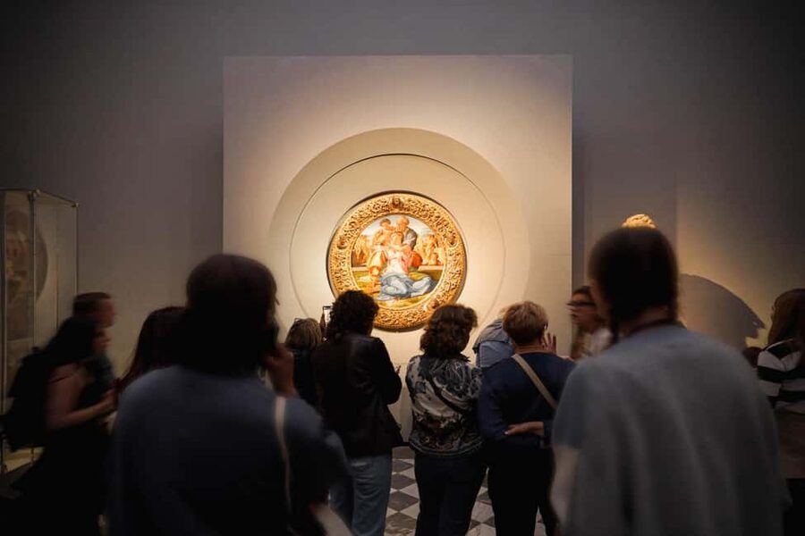 Florence: Timed Entry to Uffizi with Optional Audio Guide - What to bring for entry, comfort, and the optional audio guide