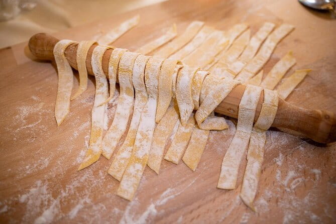 Florence: Tiramisu & Pasta Cooking Class with Unlimited Wine - What you actually cook: pasta dough, ravioli, and sauce
