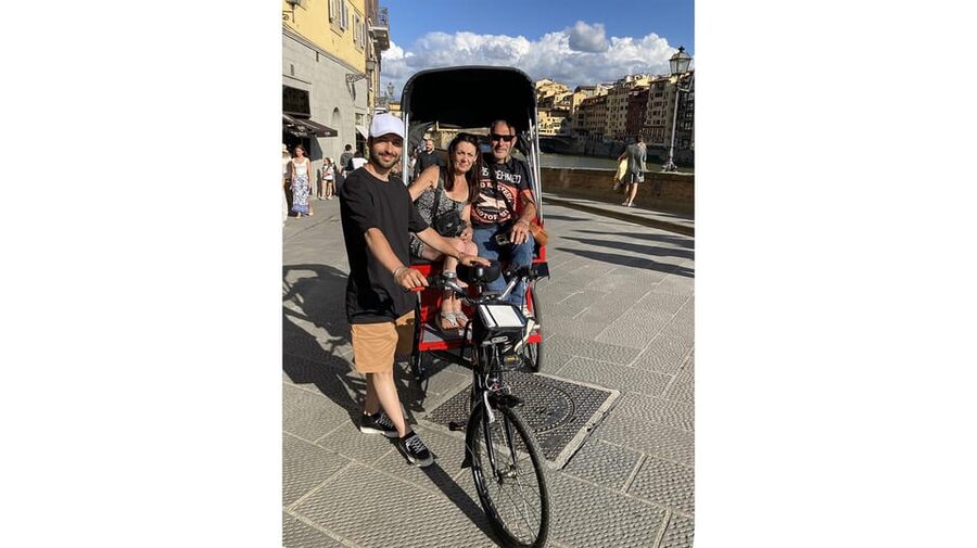 Florence: Tour of Florence by rickshaw - The driver experience: language help, plus story-led guiding