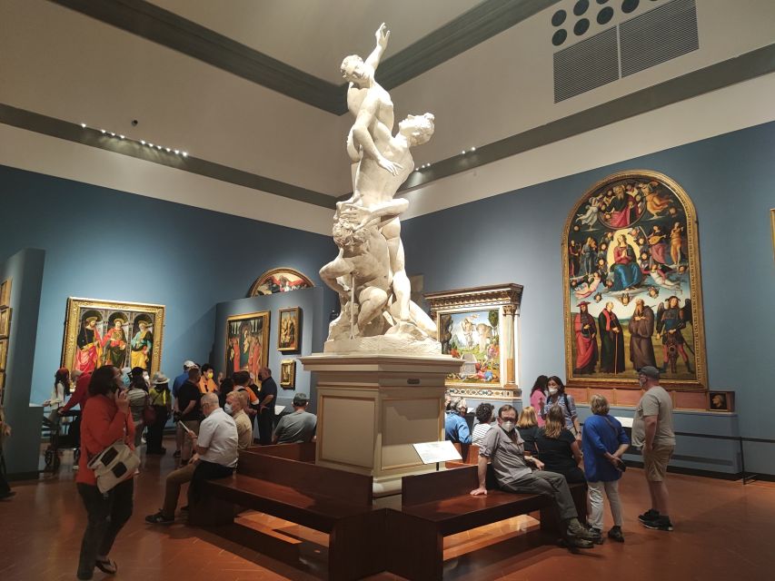 Florence: Tour of Michelangelo's David with Priority Access - How the priority entry actually saves your Florence time