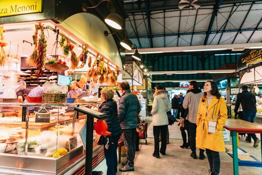 Florence: Tuscan Food and Wine Guided Walking Tour - Crostini, Florentine pastry, and coccoli: the snack ladder that keeps you moving