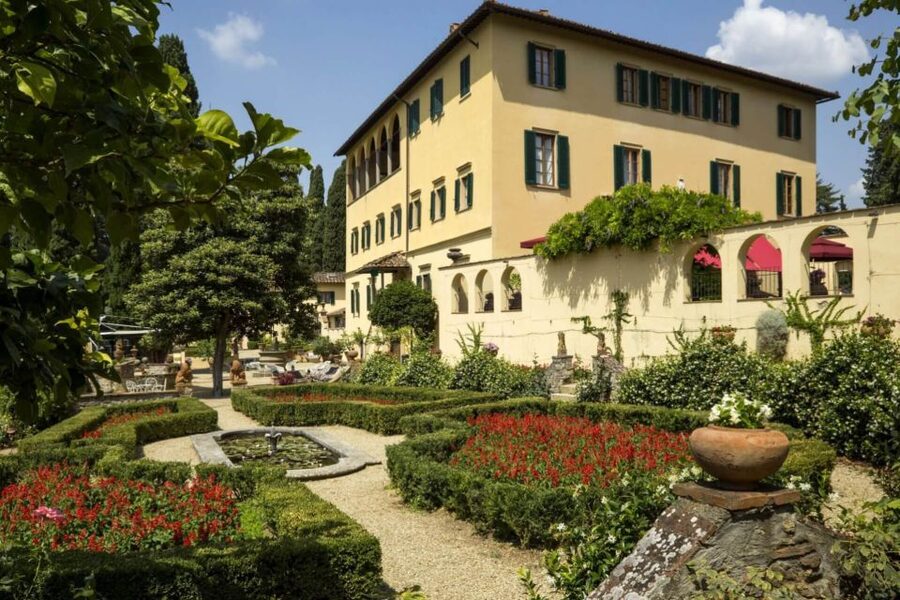 Florence: Tuscany Bike Tour with Wine & Olive Oil - Bikes, hills, and the e-bike decision that saves your mood