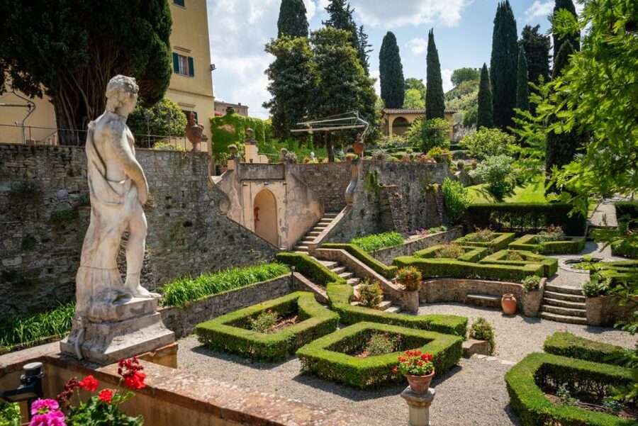 Florence: Tuscany Bike Tour with Wine & Olive Oil - Guides and group size: why the stories can matter as much as the view