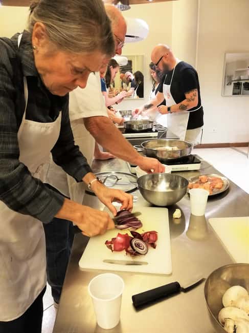 FLORENCE: TYPICAL DELUXE 4-COURSE DINNER MENU - Florence logistics that matter: location, transport, and languages