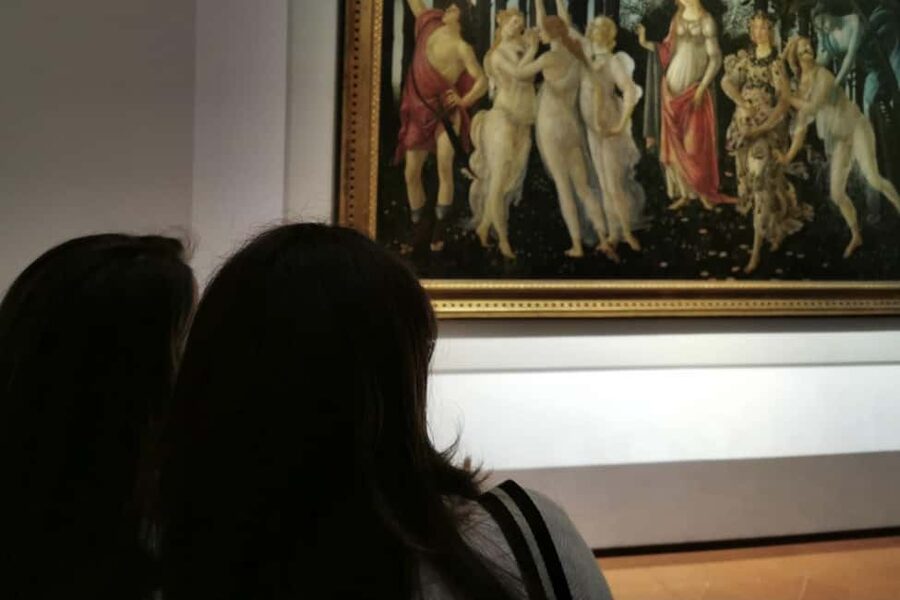 Florence: Uffizi and Vasari Corridor Timed Ticket & AudioApp - A combo ticket for two Medici power rooms