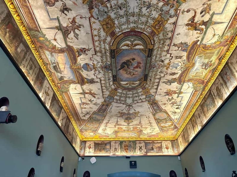 Florence: Uffizi Gallery Fast-Track Ticket - Practical details that make or break your visit