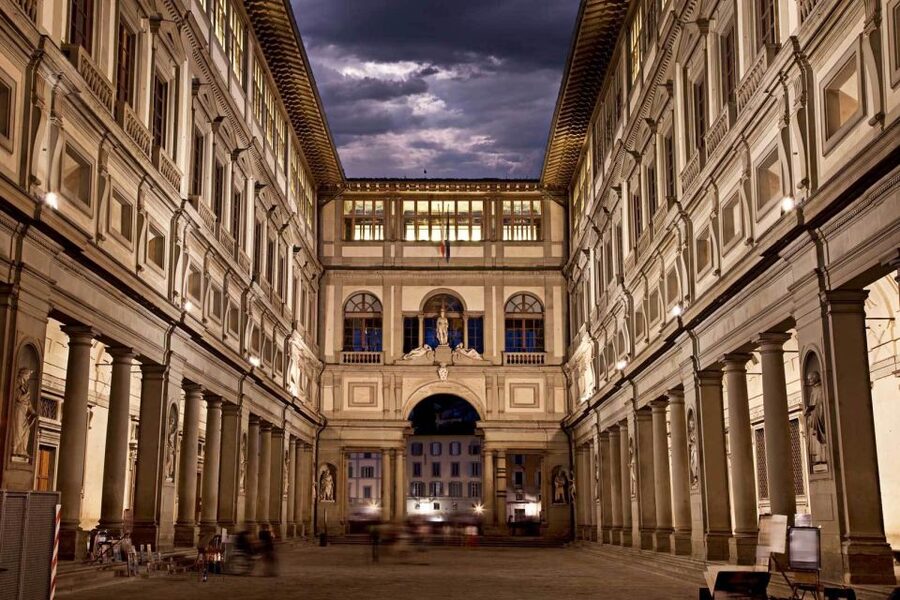 Florence: Uffizi Gallery Master Class Skip-the-Line Tour - Meeting Door 1, Staying Oriented, and Timing Your Arrival