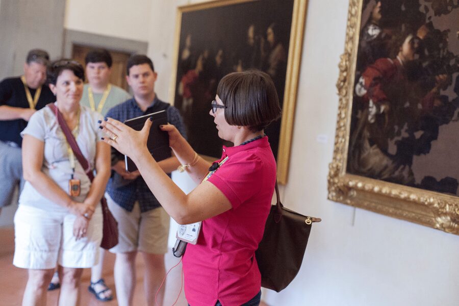 Florence Uffizi Gallery & Medici Vasari Corridor Guided Tour - Vasari Corridor walk-through: what to expect in 45 minutes