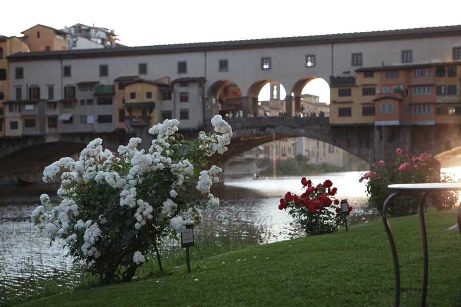 Florence Uffizi Gallery & Medici Vasari Corridor Guided Tour - Uffizi Gallery guided time: 90 minutes to 2 hours of focus