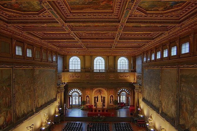 FLORENCE: Uffizi Gallery + Palazzo Vecchio monolingual Guided Tour - Small Group - Meeting point clarity, and how that affects your morning