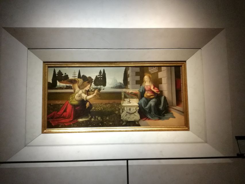 Florence: Uffizi Gallery Priority Entrance and Tour - The Medici collections: the story behind the art you came for