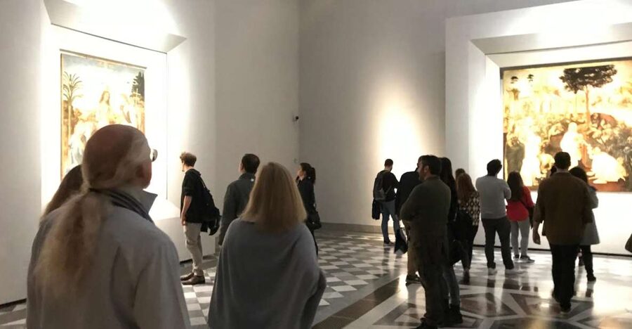 Florence: Uffizi Gallery Private Treasure Hunt for Families - Neptune Fountain start, Piazza della Signoria momentum: a smart warm-up