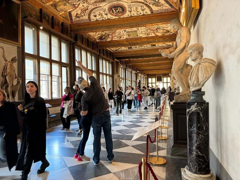 Florence: Uffizi Gallery Skip-the-line Ticket with escort - Botticelli Must-Sees, Primavera and The Birth of Venus