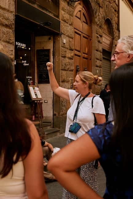 Florence: Uffizi Tour with an Art Expert Guide - Crowd reality, security checks, and what not to bring