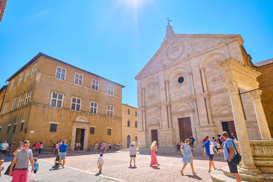 Florence: Val d'Orcia Private Chauffeur-Driven Tour - Montepulciano: Vino Nobile Vineyards and New Moon Connections