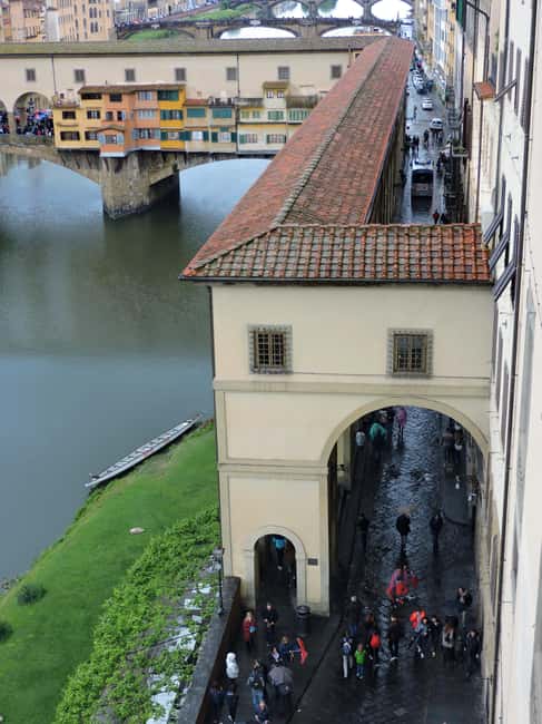 Florence: Vasari Corridor and Uffizi Gallery Exclusive Tour - Tour Duration, Pace, and What You Lose (and Gain) in 2.5 Hours