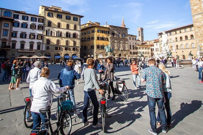 Florence Vintage Bike Tour–guided, small group or private option - Where you meet and how the timing feels