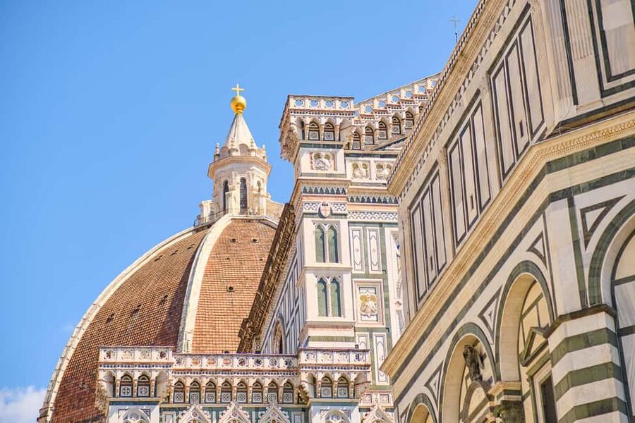 Florence: Walking Tour and Accademia Gallery Tour - Guide quality can make or break it, and yours should be clear in the language