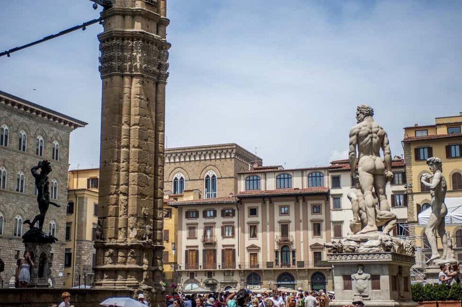 Florence: Walking Tour with Skip-the-Line Accademia Gallery - Accademia Gallery skip-the-line: when time savings turn into real enjoyment