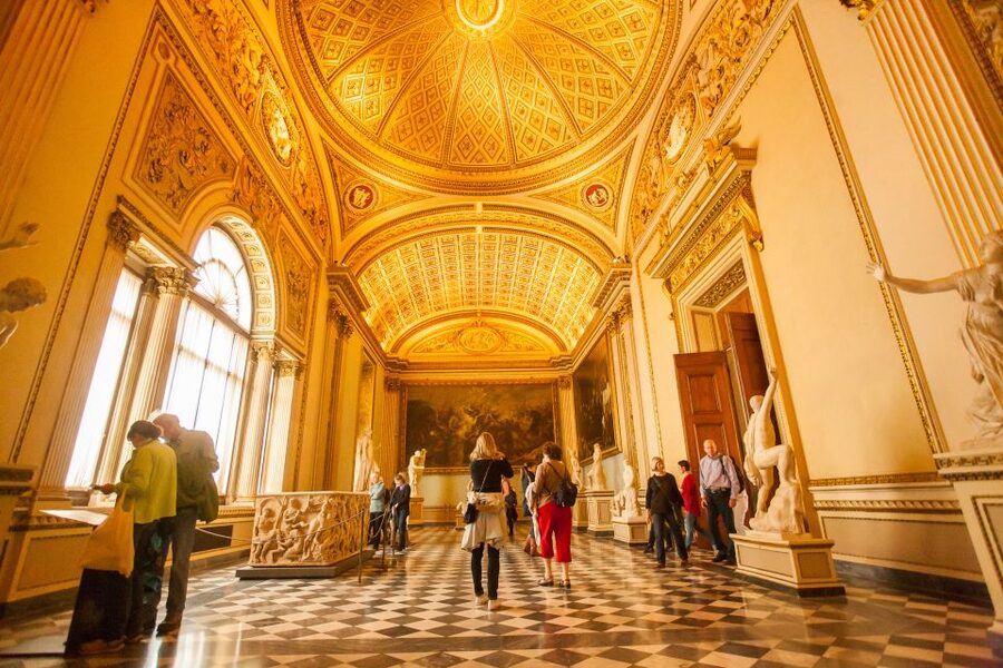 Florence: Walking Tour with Skip-the-Line Accademia & Uffizi - Meeting point and timing tips near Piazzale degli Uffizi