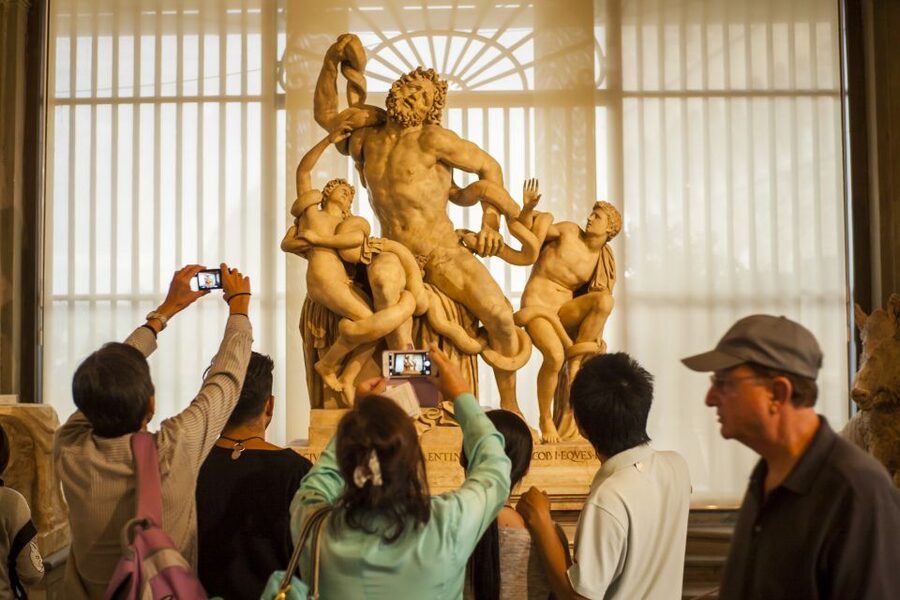 Florence: Walking Tour with Skip-the-Line Accademia & Uffizi - Skip-the-line value: when it helps most, and when it still can’t