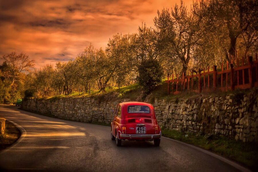 Florence Wine Tasting and Tuscan Lunch in a Vintage Fiat 500 - The first phase: learning the Fiat 500, then rolling out in convoy