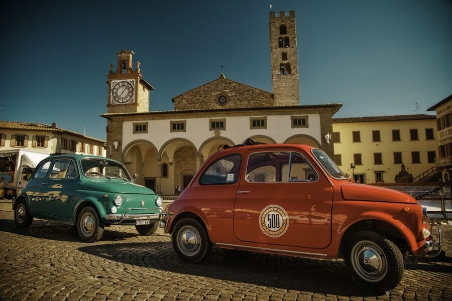 Florence Wine Tasting and Tuscan Lunch in a Vintage Fiat 500 - The 15th-century villa and vineyard stop: where the day turns into wine country