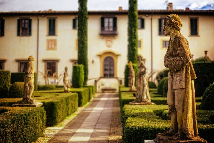 Florence Wine Tasting and Tuscan Lunch in a Vintage Fiat 500 - Tuscan lunch at the villa: light, local, and timed right