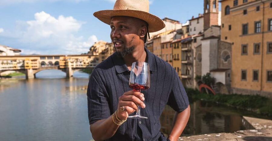 Florence: Wine-tasting Experience in Front of Ponte Vecchio - Your tasting kit and the sight-smell-taste method that actually clicks