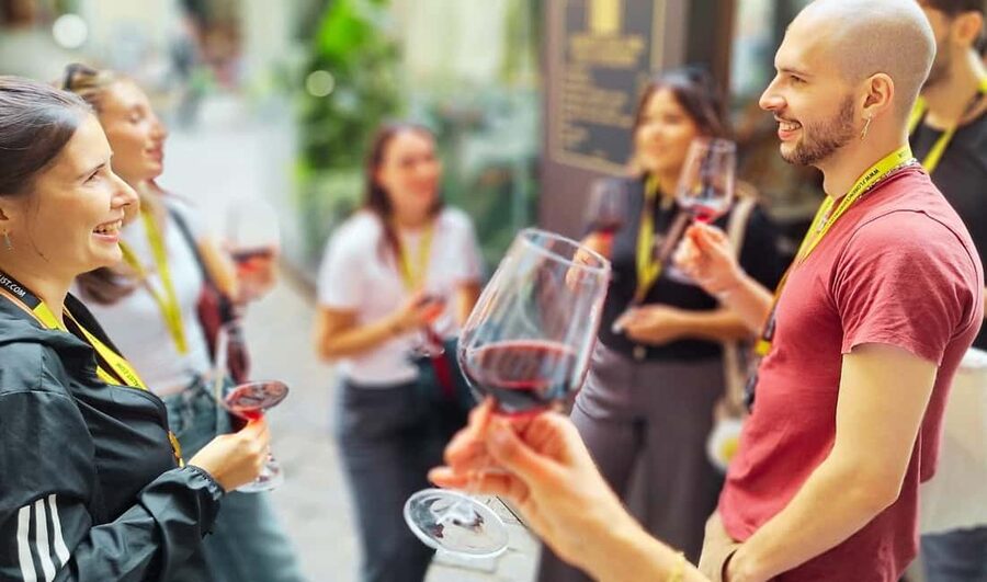 Florence: Wine Windows Walk with Wine Tasting and Appetizers - Key highlights you’ll care about