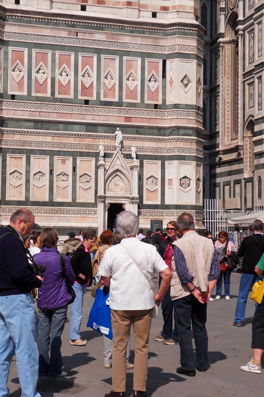 Florenz: most important Moments in 3 hours - San Lorenzo, Medici Burial Connections, and the Leather Market Mood