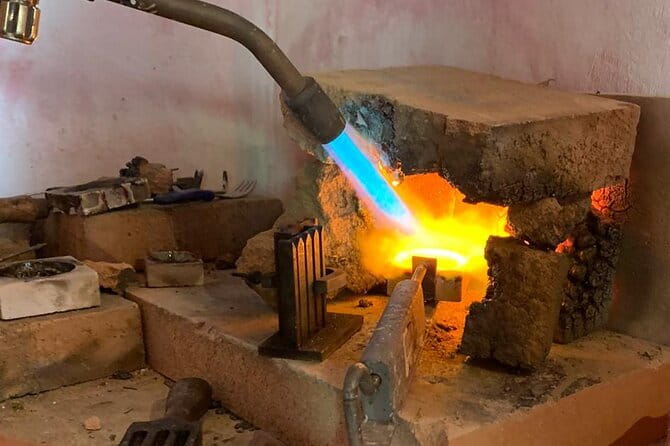 Forge your own wedding rings or friendship rings in Tuscany - Inside the workshop: the exact steps you’ll do