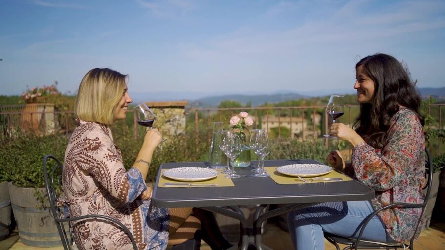 From Florence: Chianti, Montalcino & Montepulciano - Minivan - The Stops Around Monteriggioni and the Crete Senesi Vibe