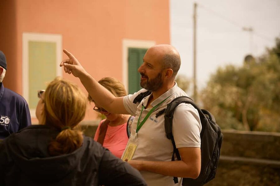 From Florence: Cinque Terre Day Trip with Local Guide - Corniglia: the hilltop village where wandering feels like a slow win