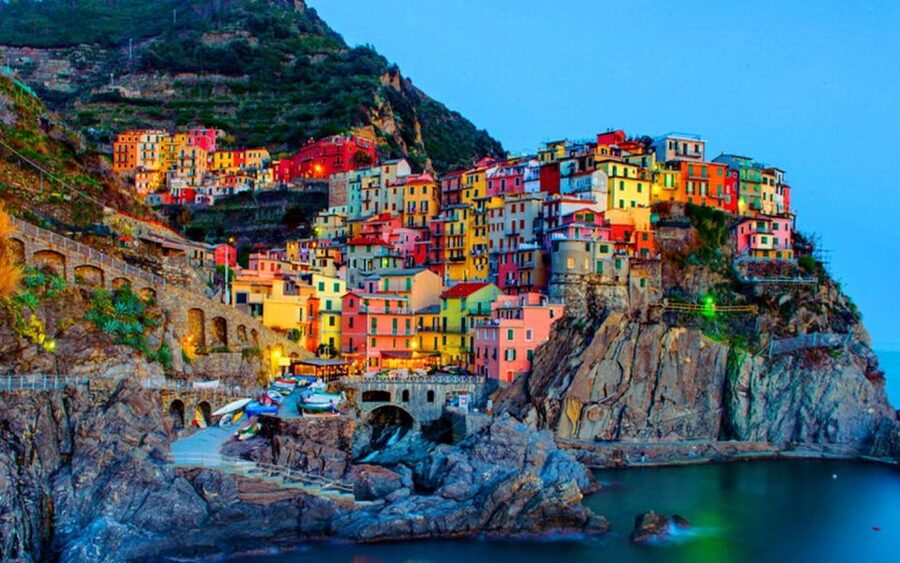 From Florence: Cinque Terre Day Trip with Lunch - Price and logistics: what $340 buys you