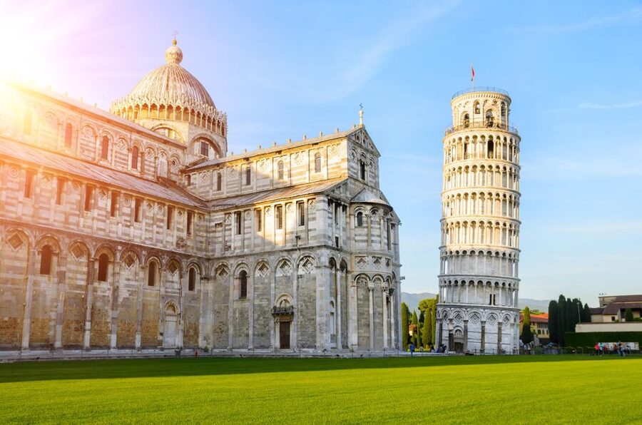 From Florence: Cinque Terre & Pisa Leaning Tower Day Tour - Pisa at Piazza dei Miracoli: the tower moment, plus context